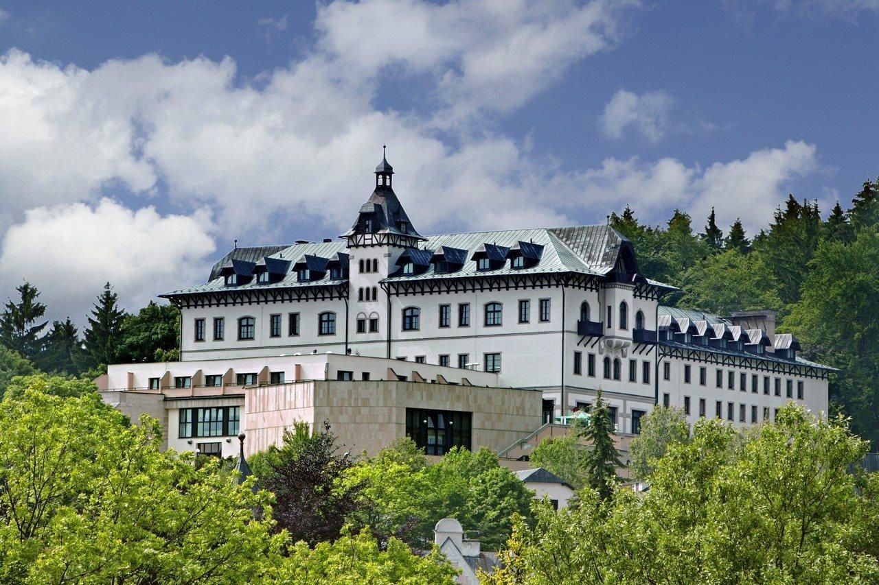 Chateau Monty Spa Resort Marianske Lazne Exterior foto
